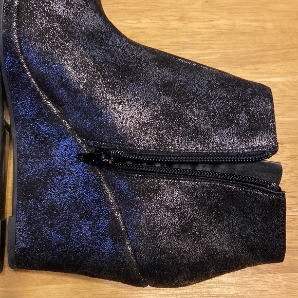 NWOT Rampage Julee Desert Wedge Booties Black/Silver - Picture 4 of 9